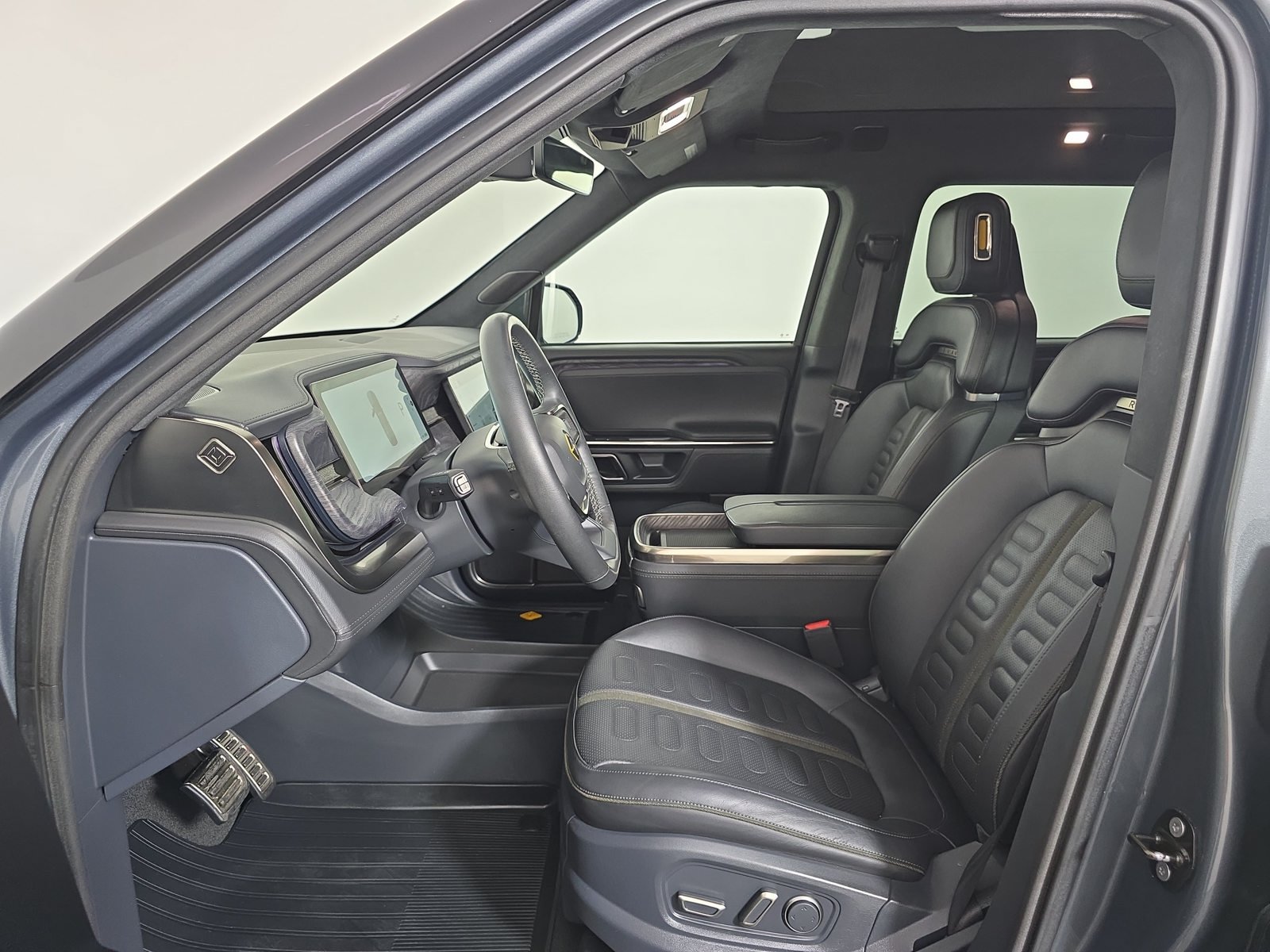 Used 2022 Rivian R1S Launch Edition Quad AWD/4WD image 20