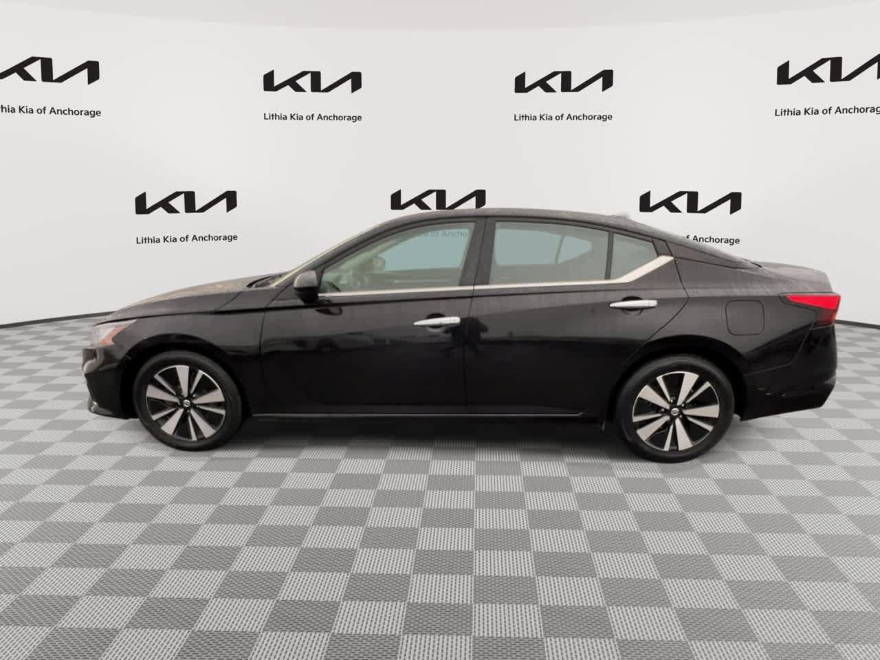 Used 2021 Nissan Altima 2.5 SV FWD image 6
