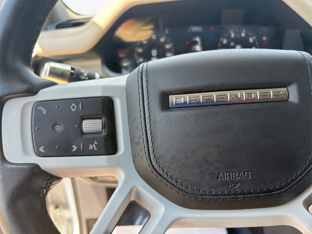 Used 2020 Land Rover Defender 110 HSE image 25