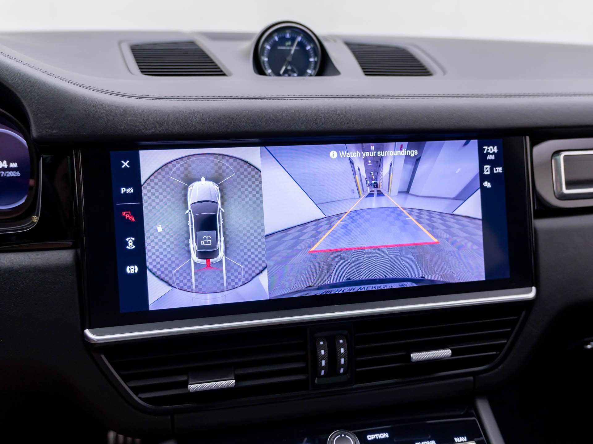 Certified 2022 Porsche Cayenne GTS AWD/4WD image 23