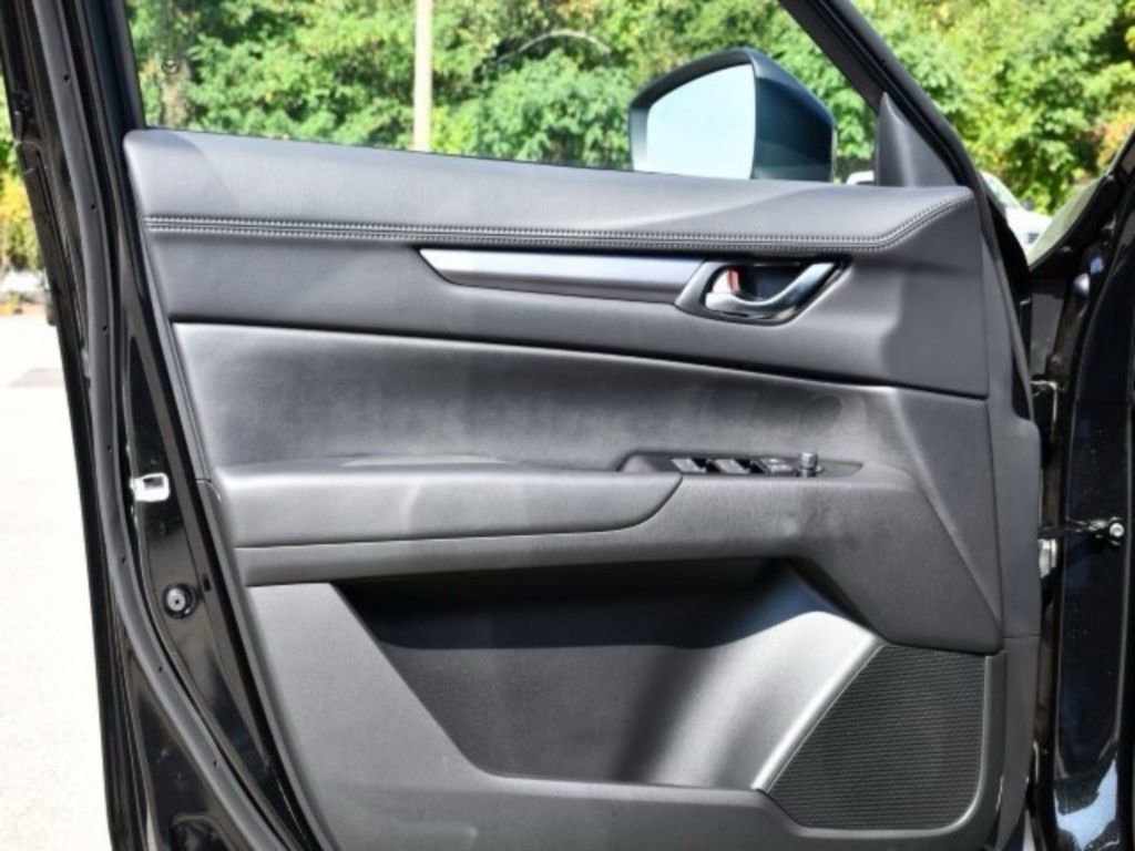 New 2025 MAZDA CX-5 AWD 2.5 S w/ Select Package image 10