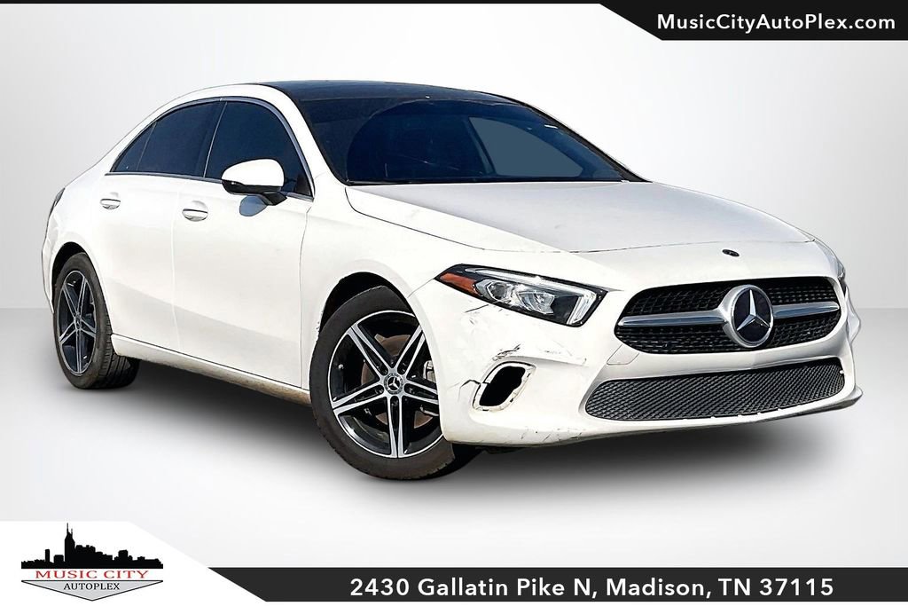 Used 2022 Mercedes-Benz A 220 image 1