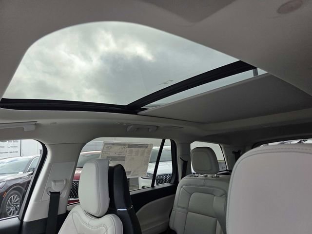 New 2026 Lincoln Aviator Reserve w/ Luxury Package image 9