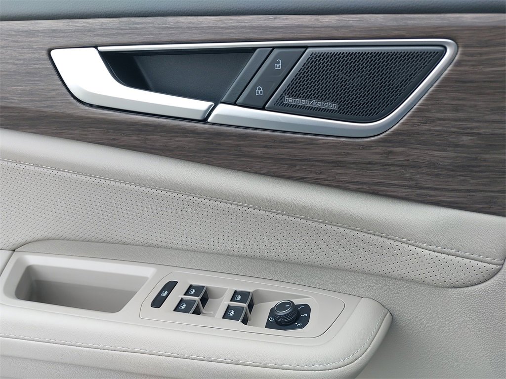 New 2026 Volkswagen Atlas SEL Premium R-Line image 12