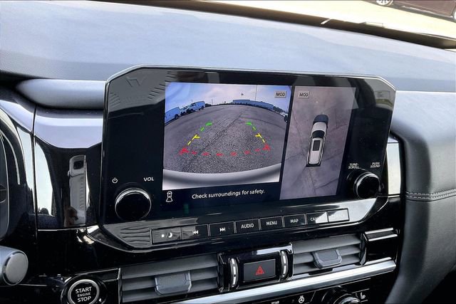 Used 2024 Nissan Pathfinder Platinum w/ Cargo Package image 11