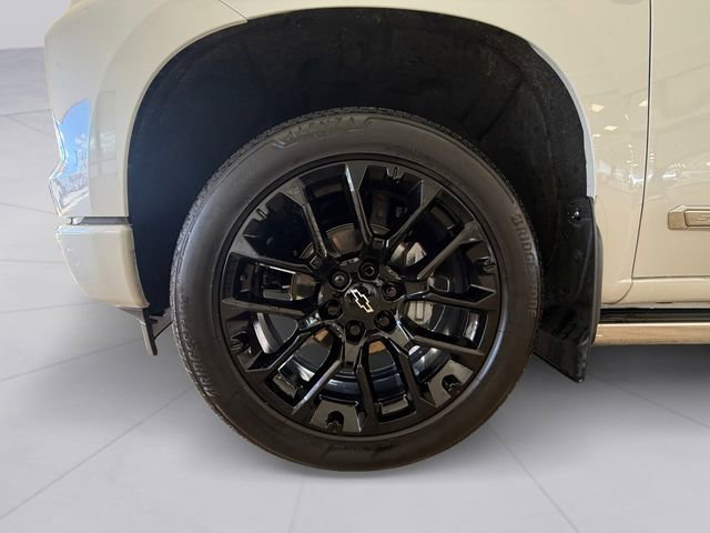 Used 2024 Chevrolet Silverado 1500 High Country w/ High Country Premium Package image 9