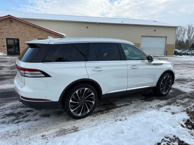 Used 2022 Lincoln Aviator Reserve w/ Equipment Group 201A image 4