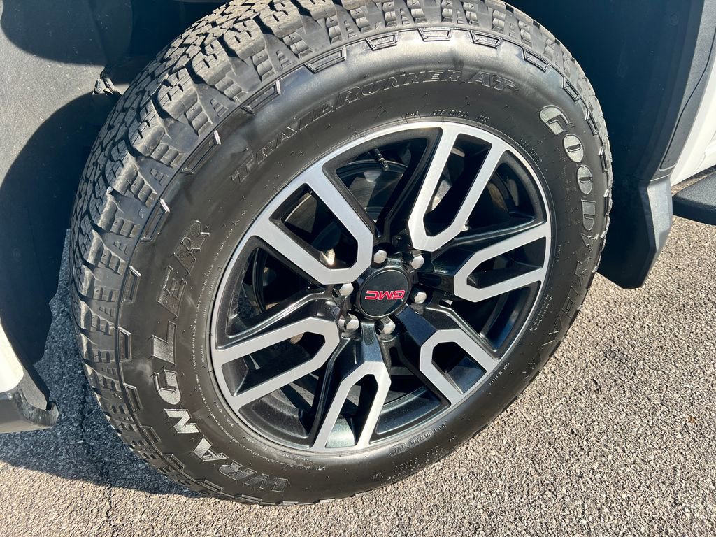 Used 2023 GMC Sierra 1500 AT4 w/ AT4 Premium Package image 24