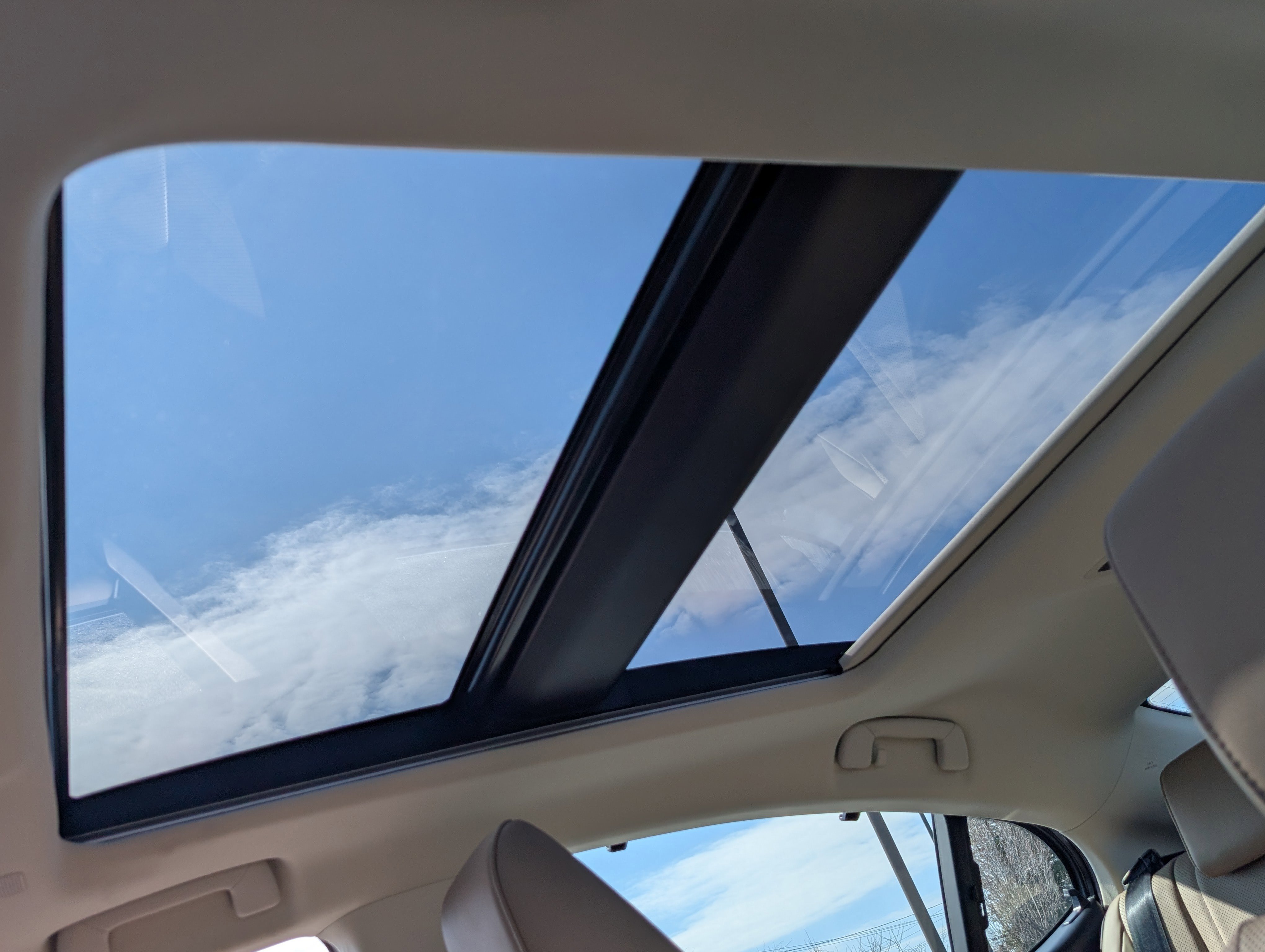 Used 2020 Lexus ES 350 Ultra Luxury w/ Accessory Package 2 image 18