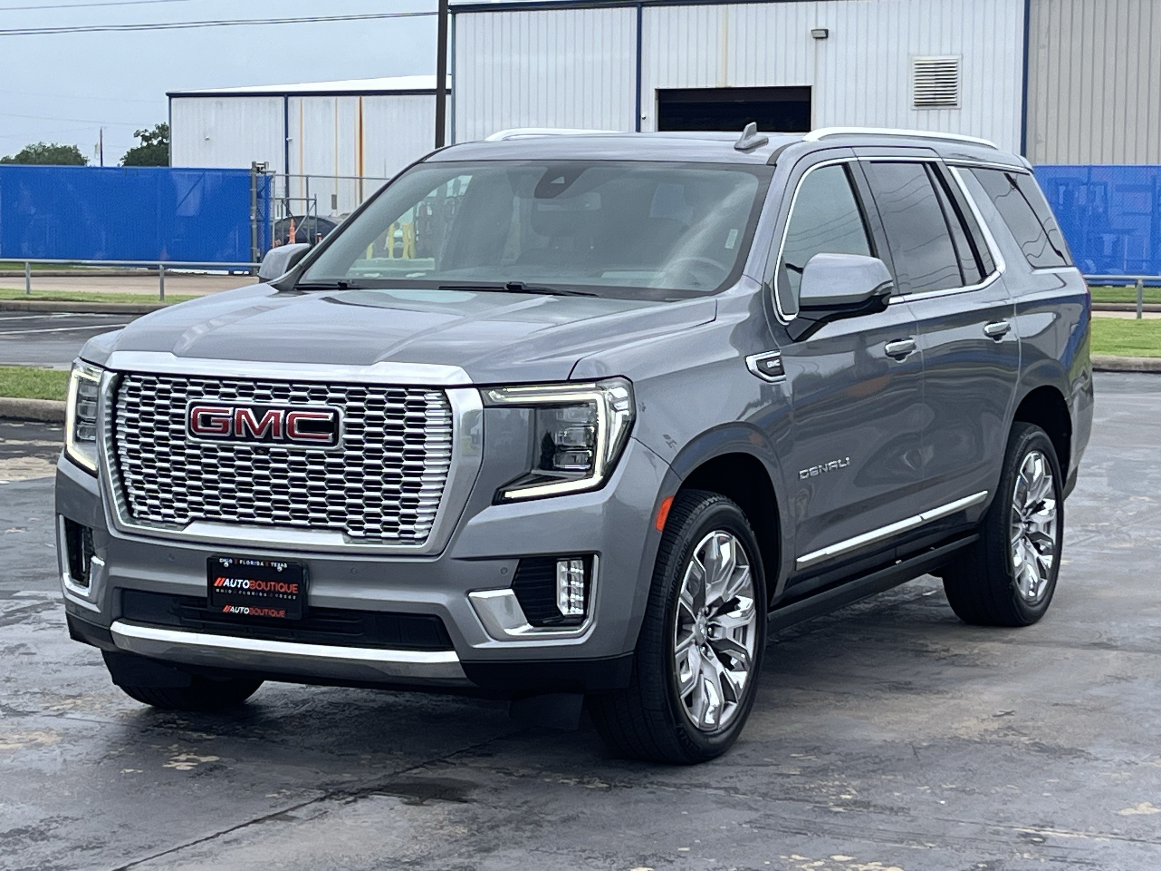 Used 2022 GMC Yukon Denali AWD/4WD image 5