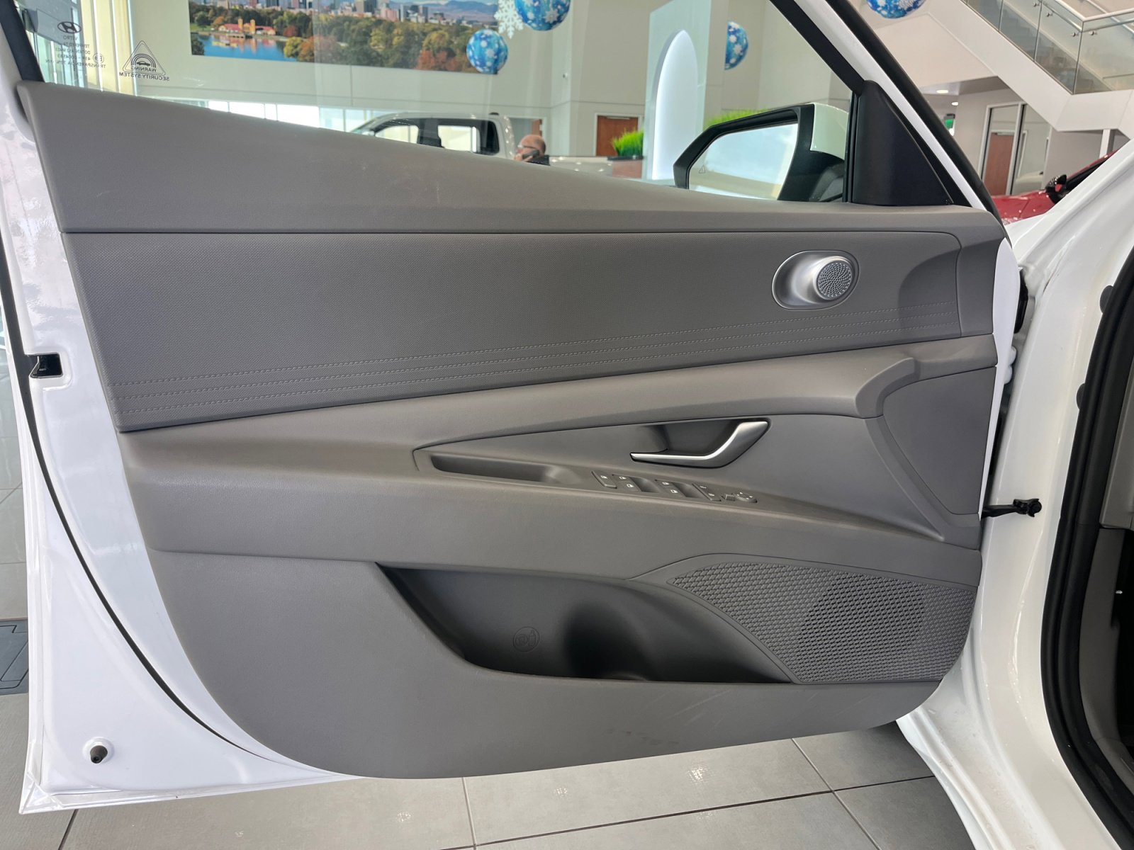 Used 2023 Hyundai Elantra SEL image 15