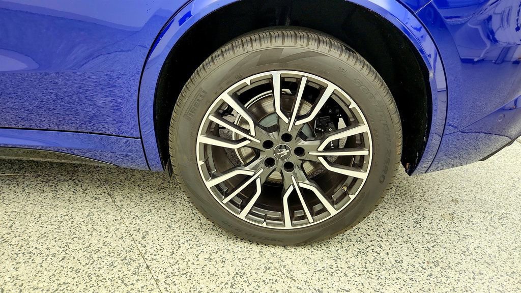 Used 2023 Maserati Grecale Modena AWD/4WD image 9