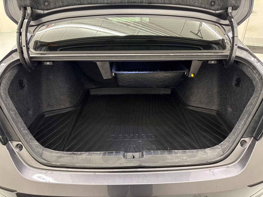 Used 2022 Honda Accord Touring image 26