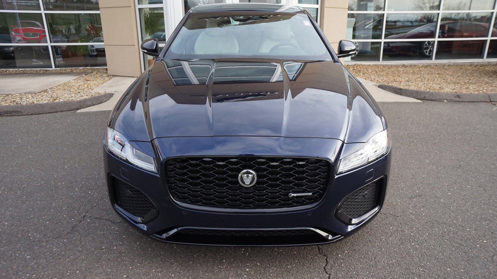 Used 2024 Jaguar XF R-Dynamic SE image 4