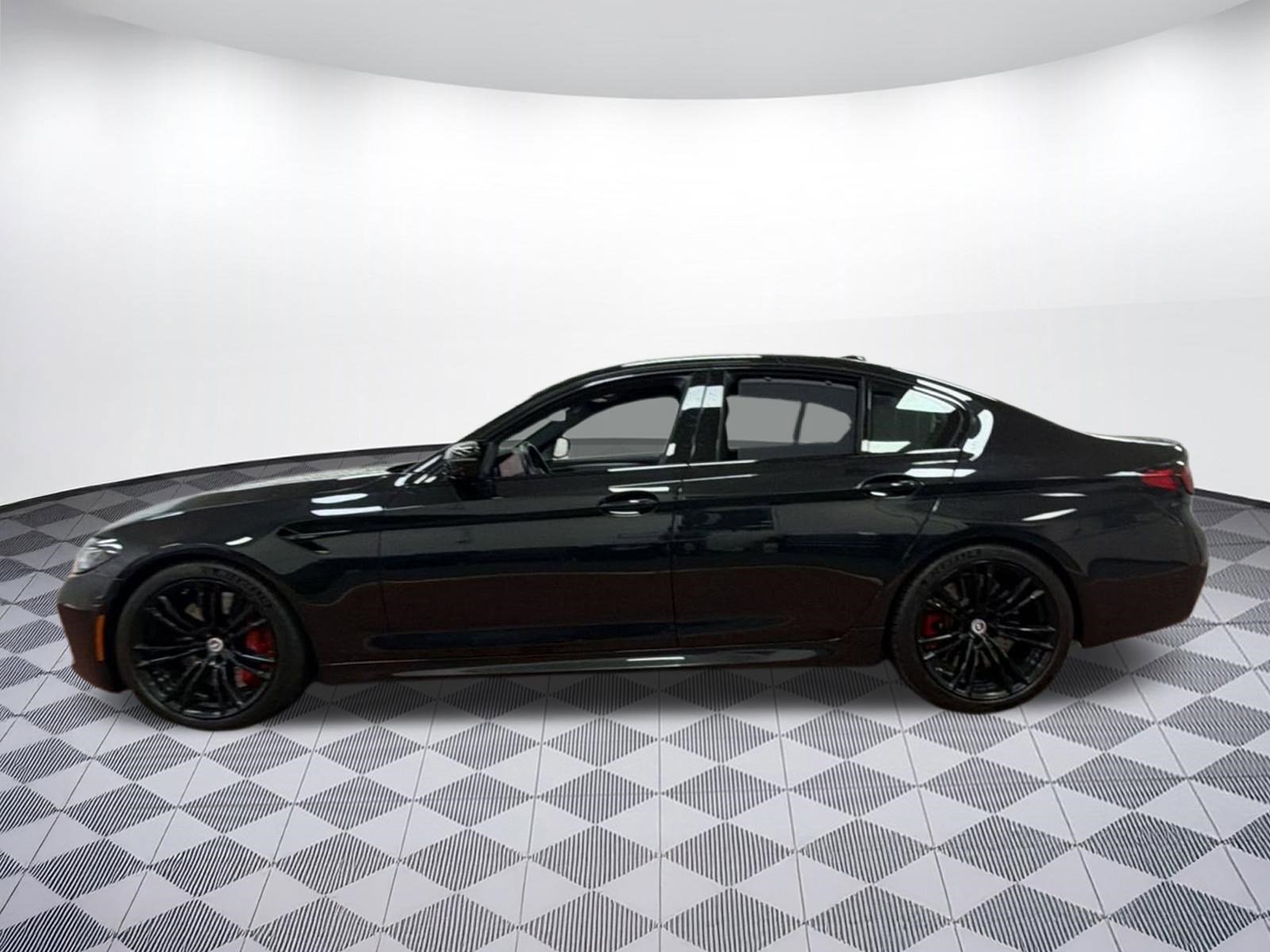 Certified 2023 BMW M5 w/ Competition Package image 2