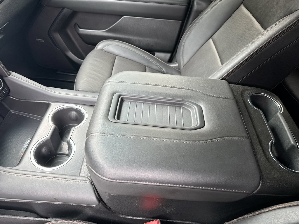 Used 2024 Chevrolet Suburban High Country AWD/4WD image 24