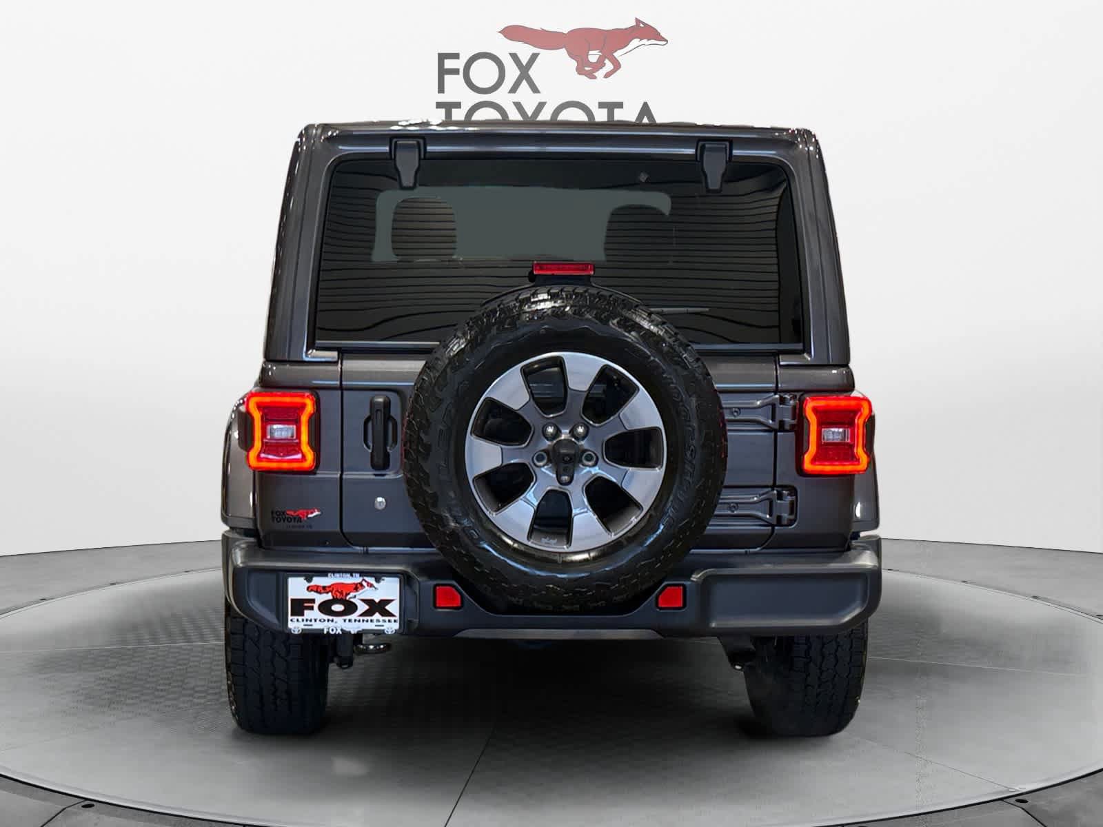 Used 2019 Jeep Wrangler Unlimited Sahara AWD/4WD image 5