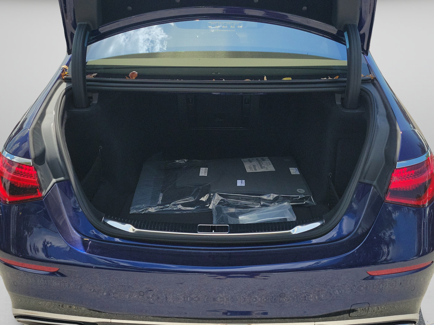 New 2026 Mercedes-Benz S 580 4MATIC Sedan image 5