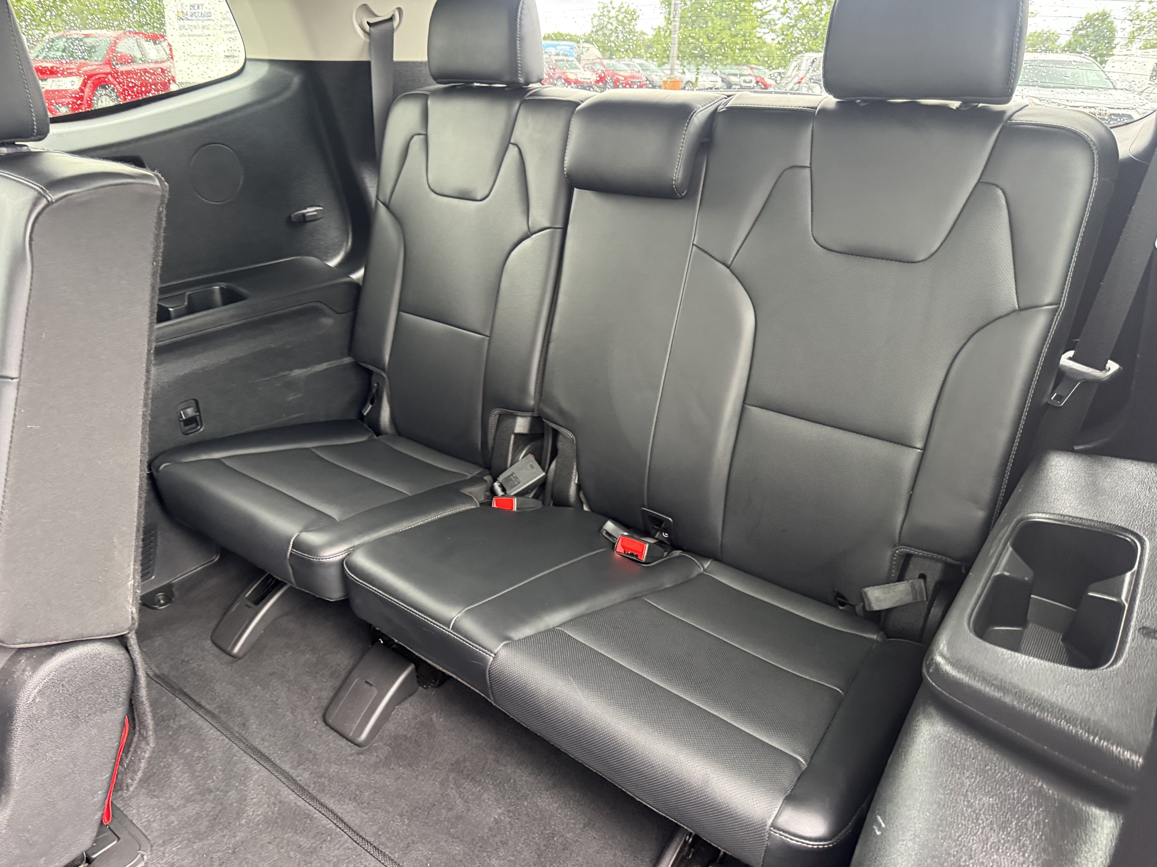 Used 2022 Kia Telluride LX FWD image 16