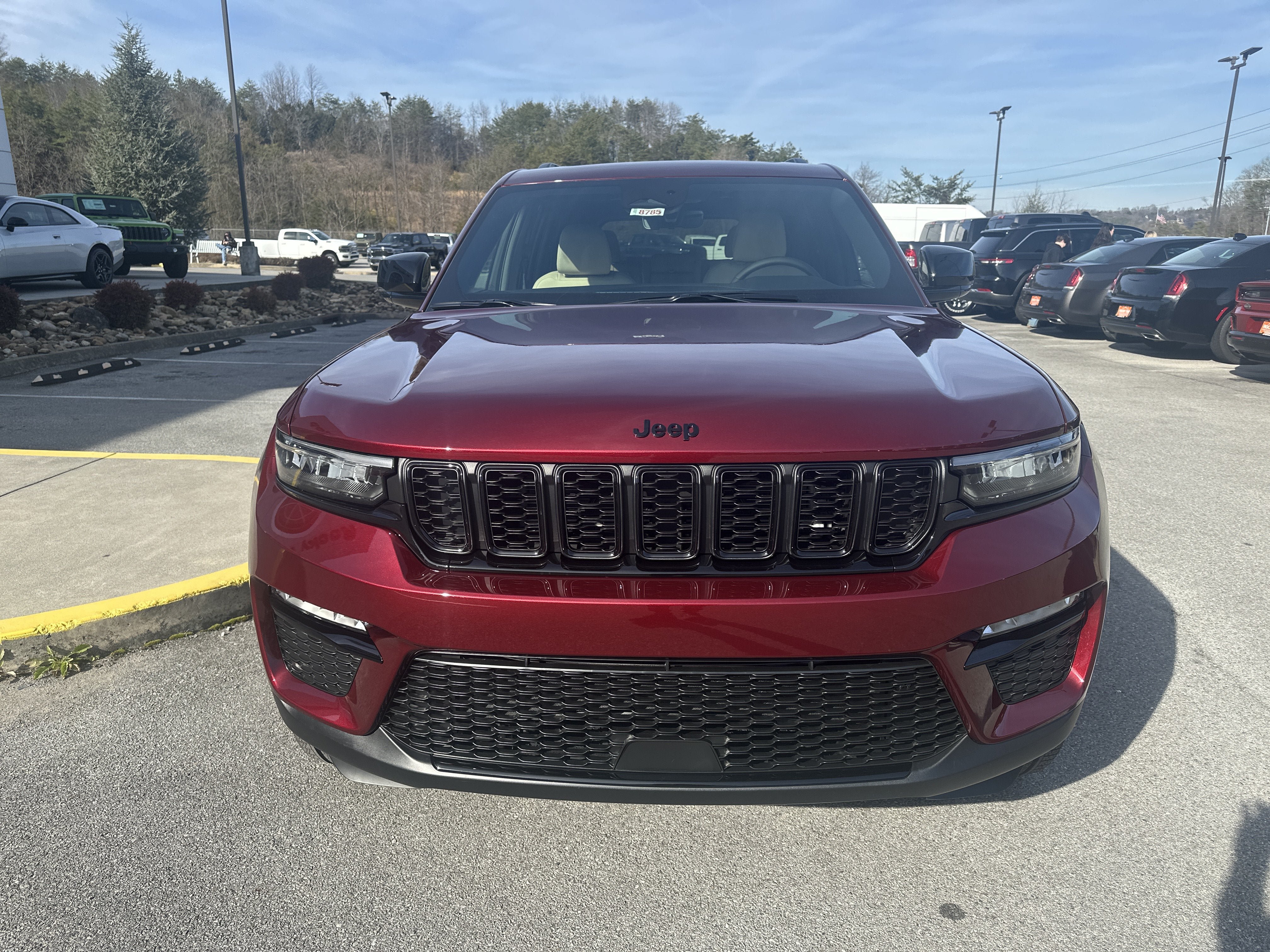 New 2025 Jeep Grand Cherokee Limited w/ Black Appearance Package AWD/4WD image 3