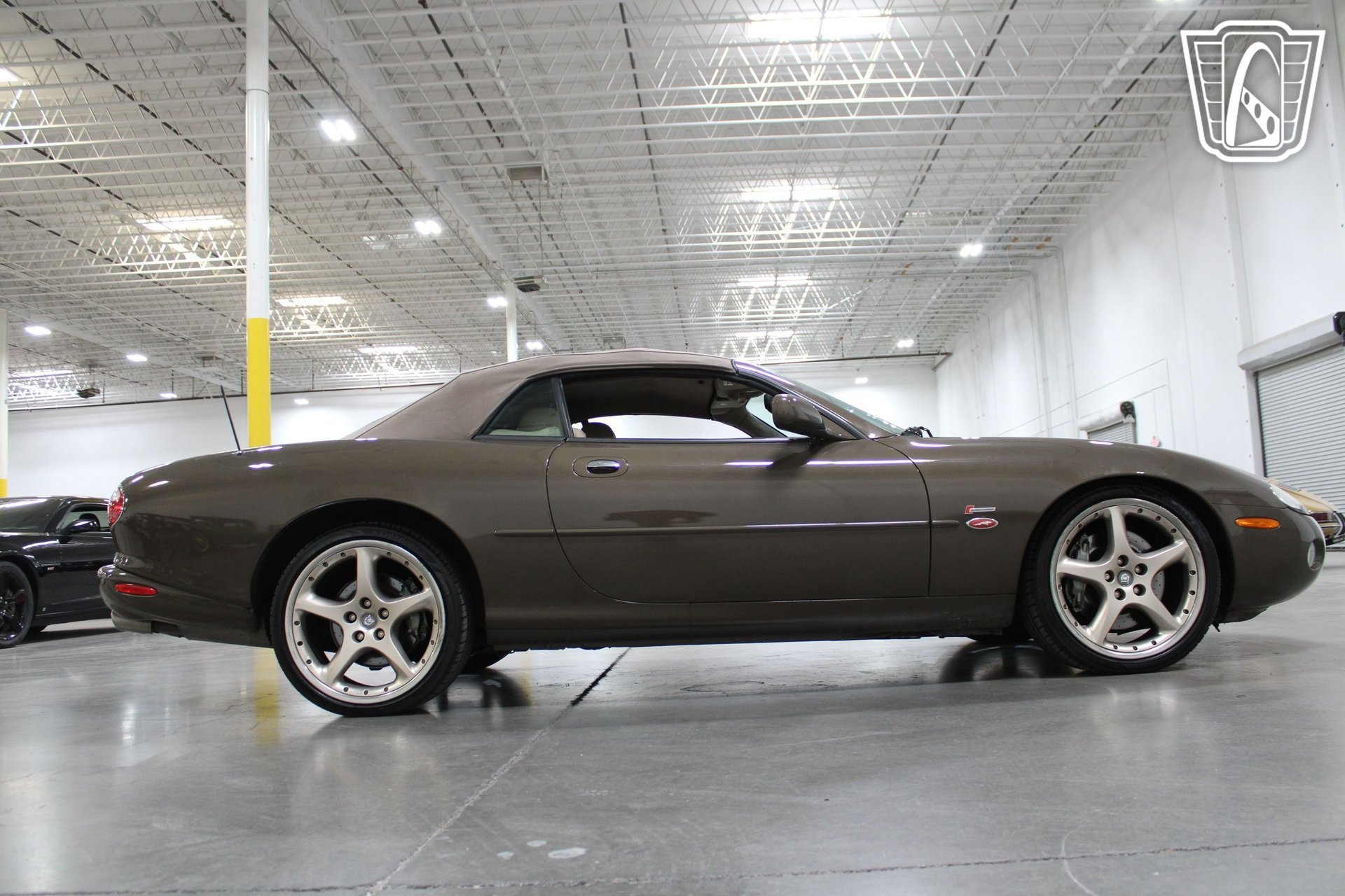 Used 2001 Jaguar XK8 Convertible RWD image 28
