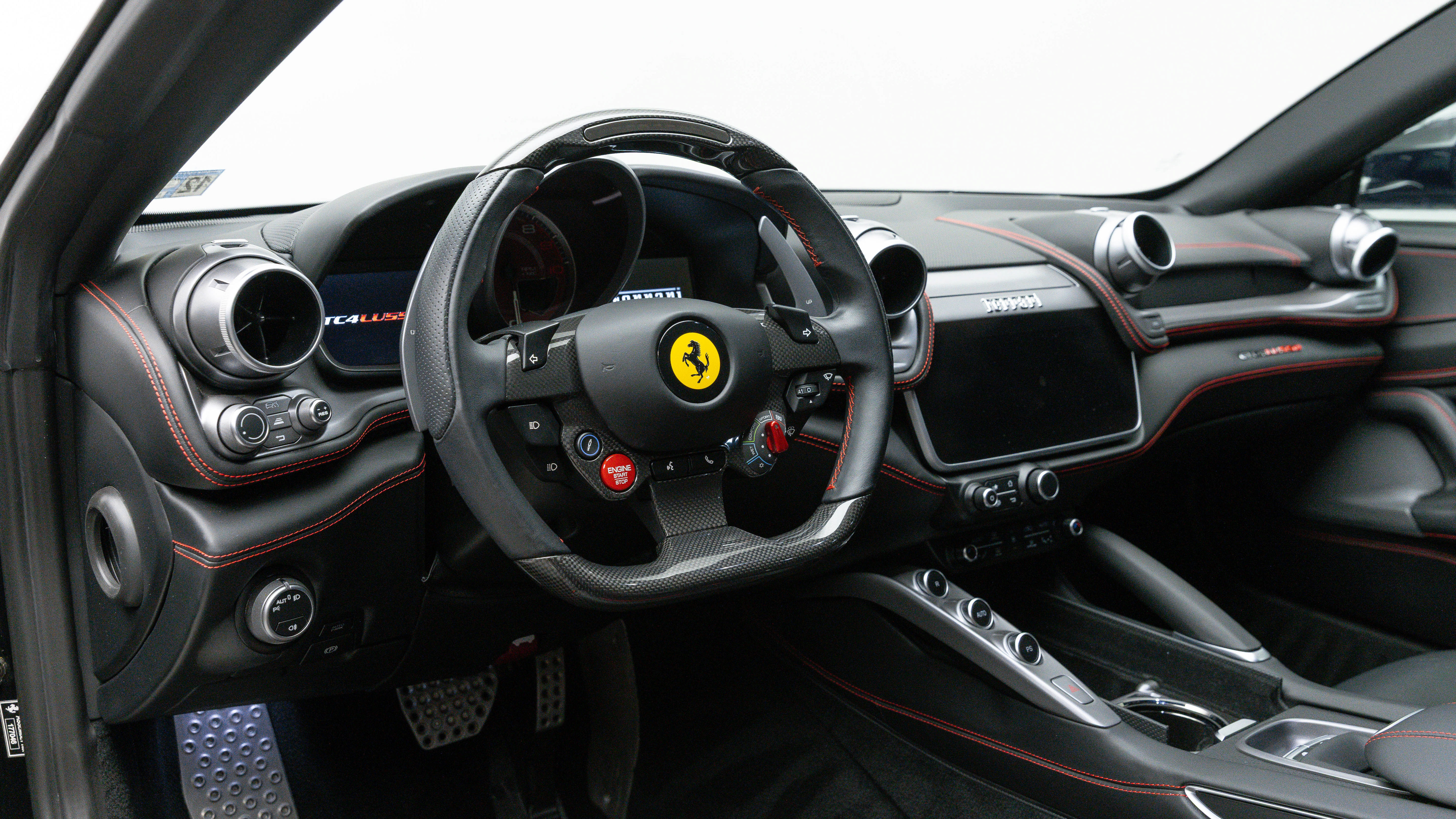 Certified 2020 Ferrari GTC4Lusso AWD/4WD image 4