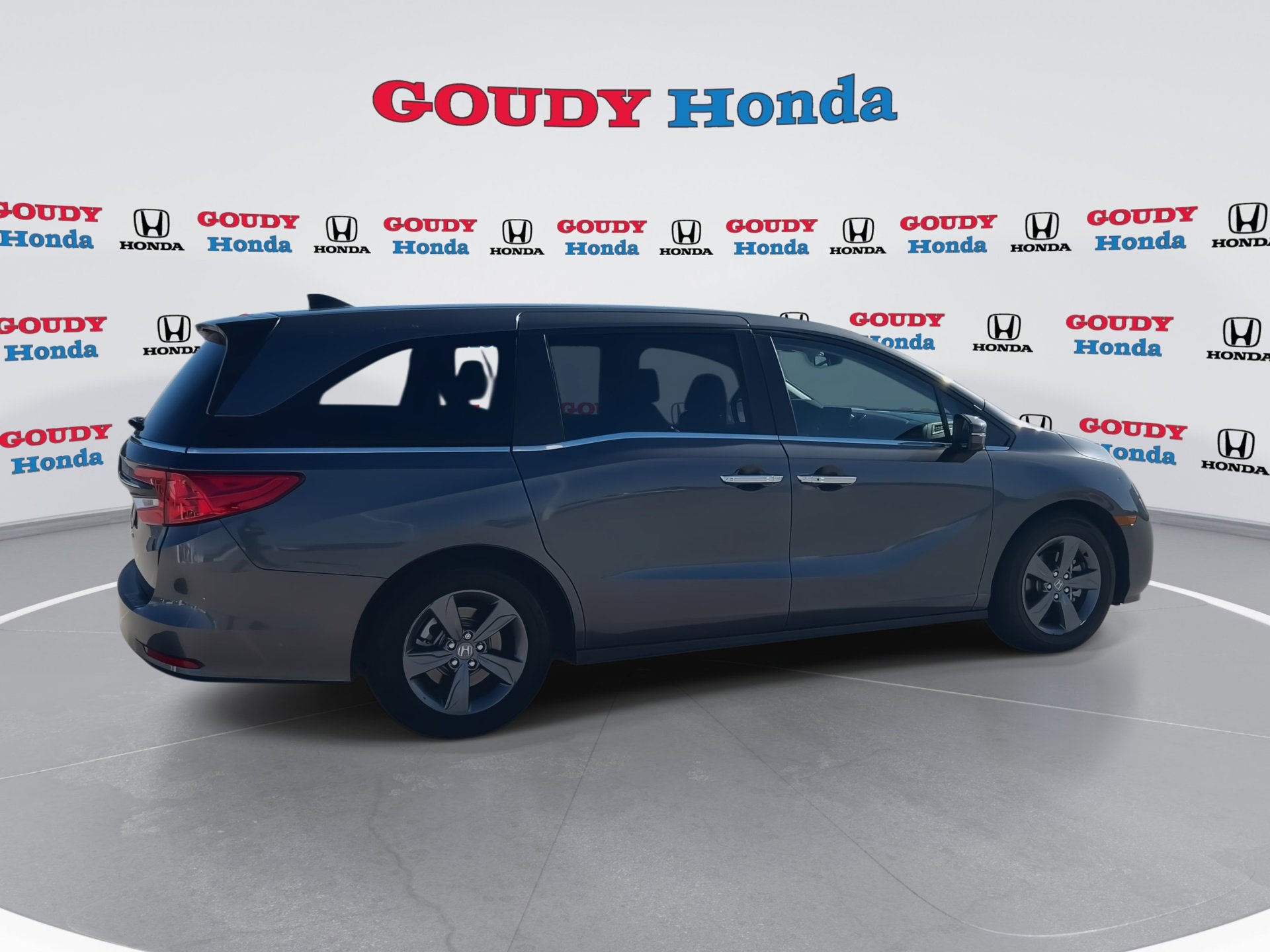 Certified 2024 Honda Odyssey EX image 9