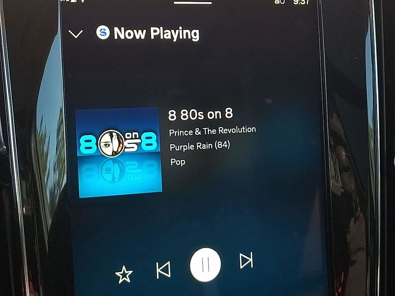 Used 2025 Volvo V60 B5 Cross Country Plus image 18