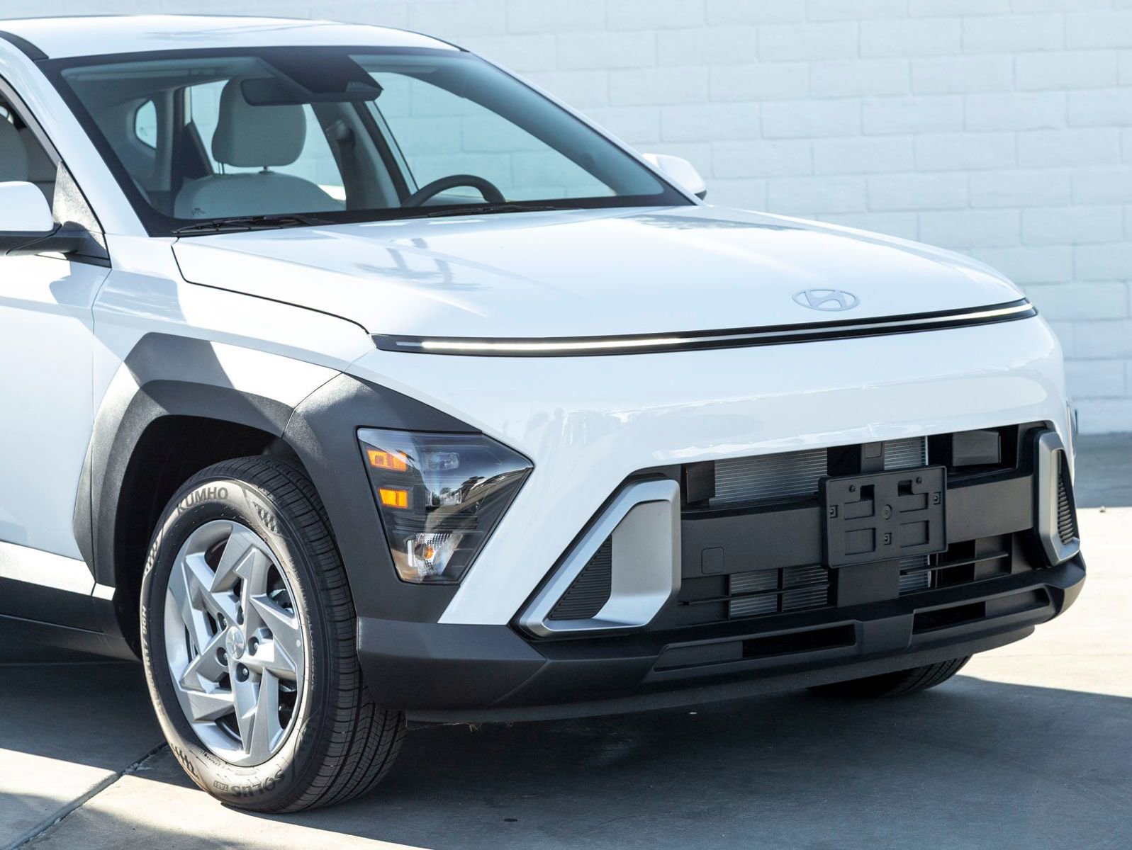 New 2025 Hyundai Kona SE image 3