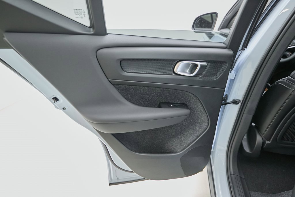 New 2026 Volvo XC40 B5 Plus w/ Protection Package Premier image 15