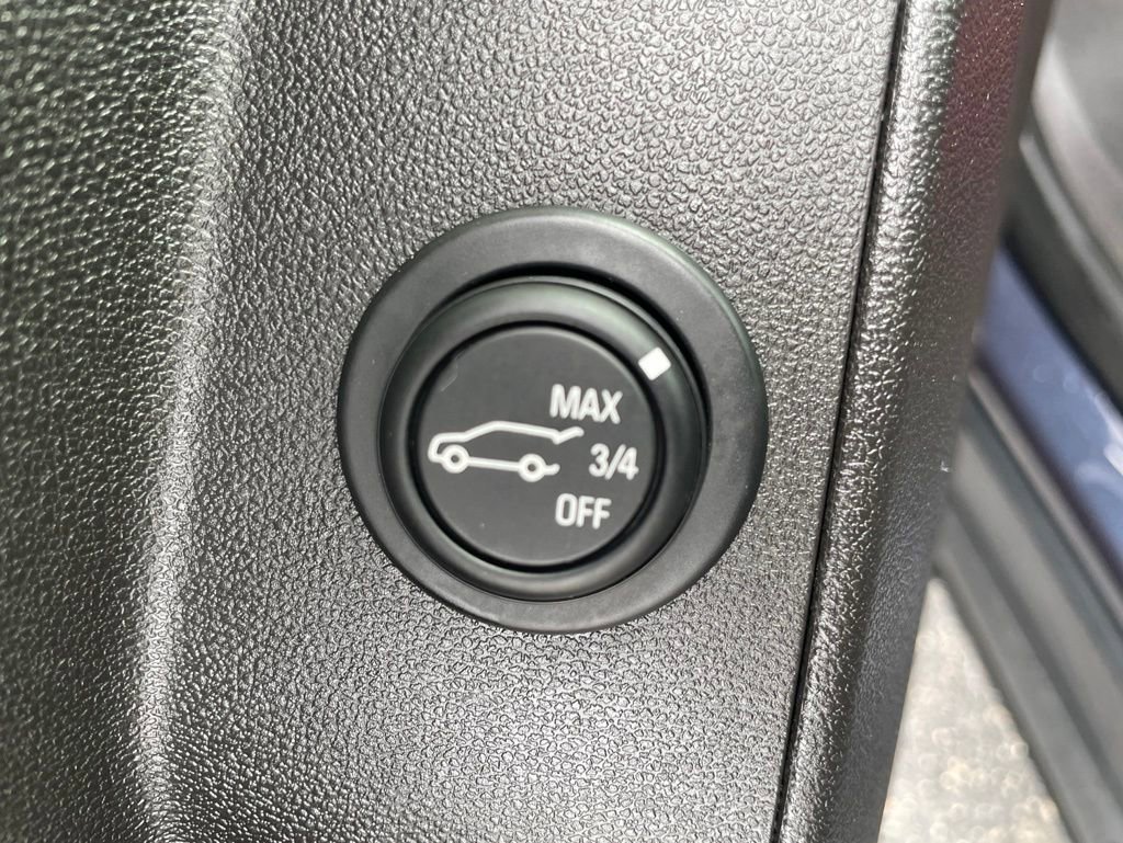 Used 2018 Chevrolet Equinox LT AWD/4WD image 25