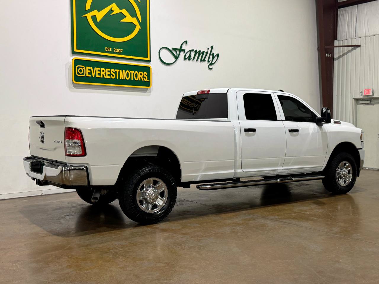 Used 2023 RAM 2500 Tradesman AWD/4WD image 8
