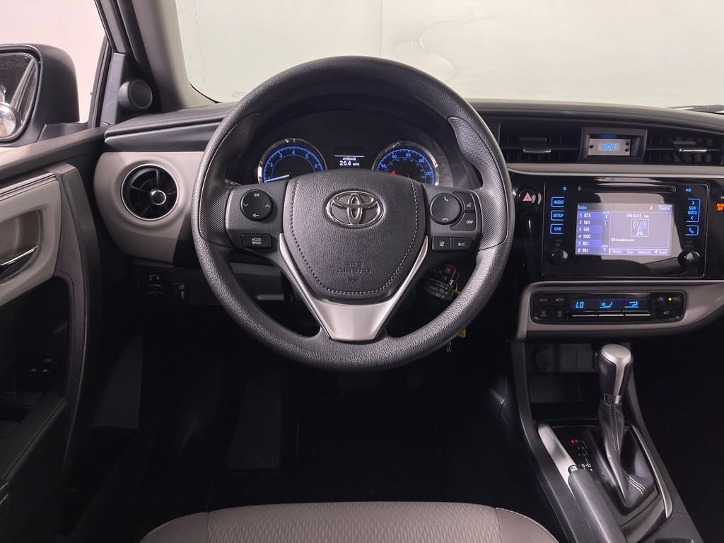 Used 2017 Toyota Corolla LE w/ Carpet Mat Package (TMS) FWD image 15