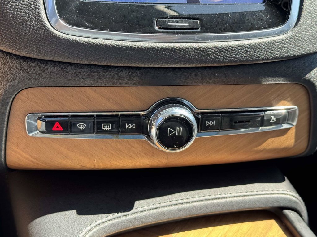 Certified 2024 Volvo XC90 B6 Plus AWD/4WD image 27