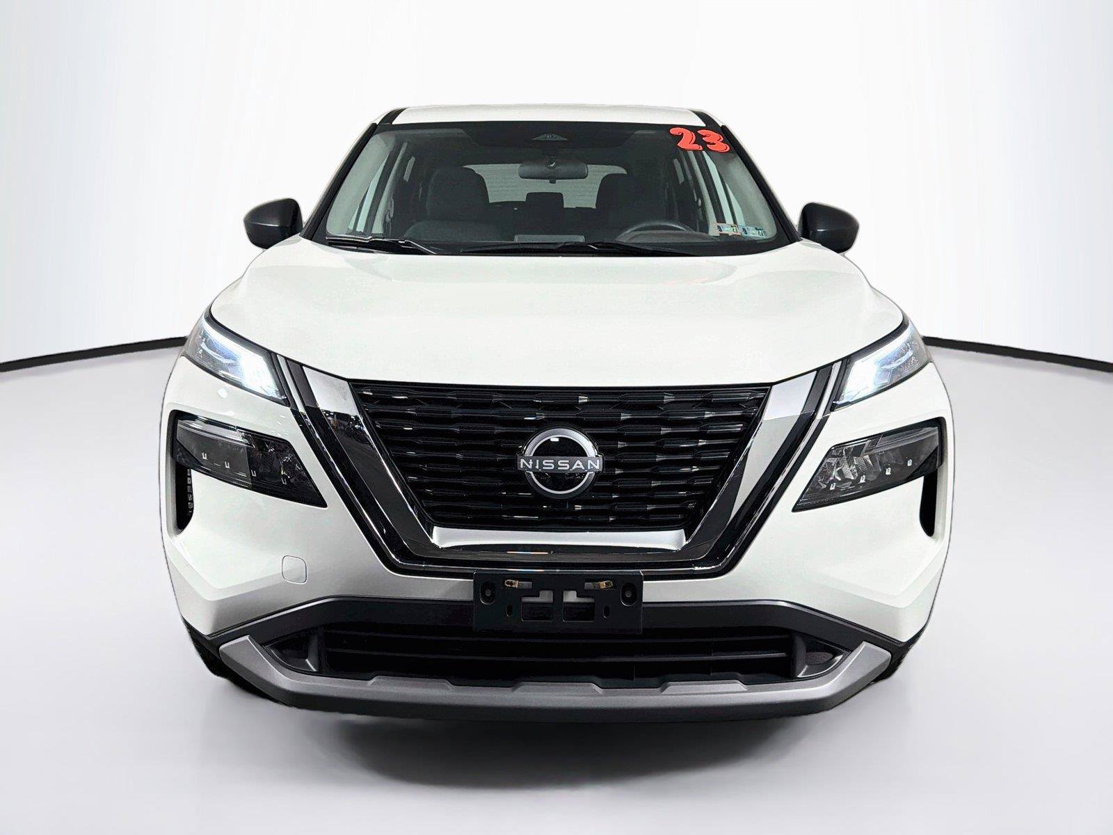 Used 2023 Nissan Rogue S AWD/4WD image 6