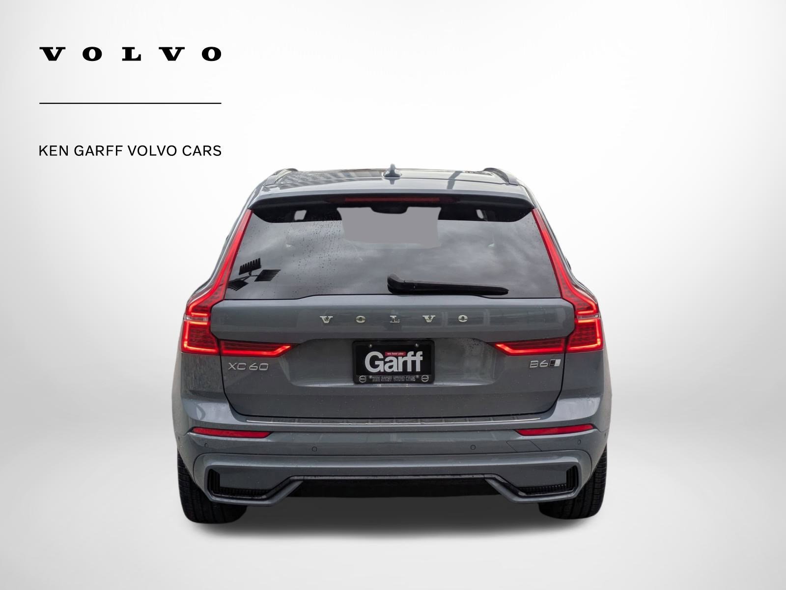 Certified 2023 Volvo XC60 B6 Ultimate w/ Protection Package Premier image 4