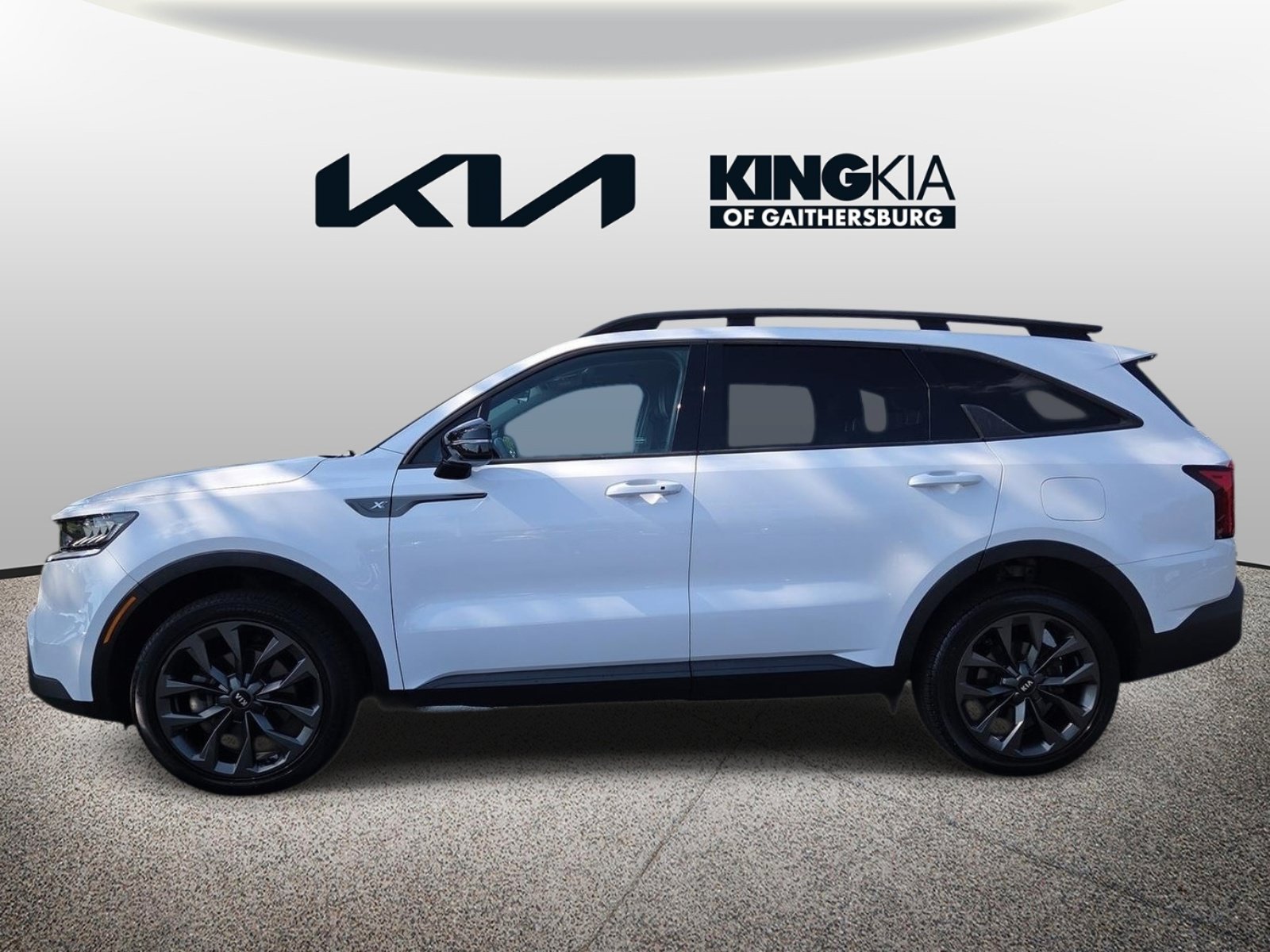 Certified 2021 Kia Sorento EX w/ EX AWD X-Line Package image 7