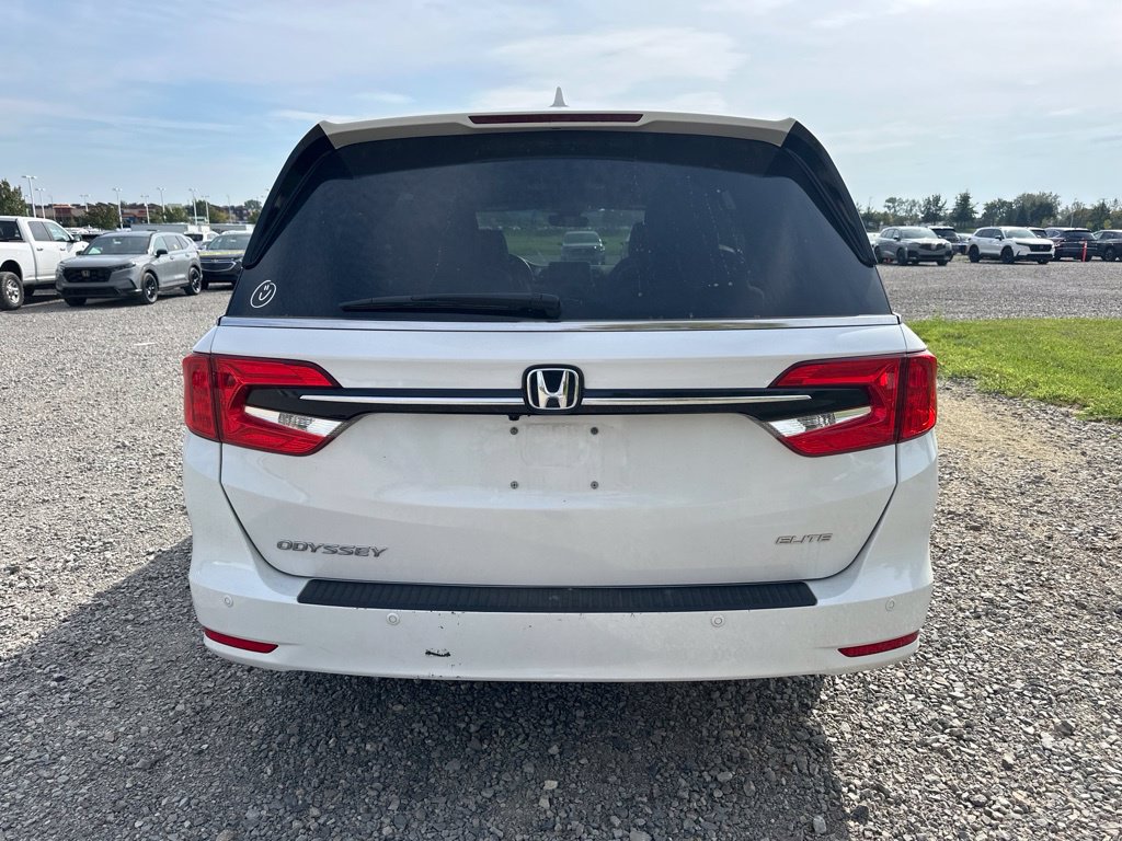 Used 2024 Honda Odyssey Elite image 10