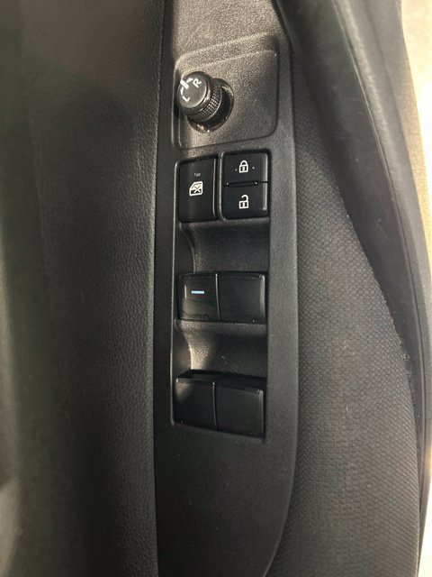 Used 2024 Toyota Corolla LE FWD image 13