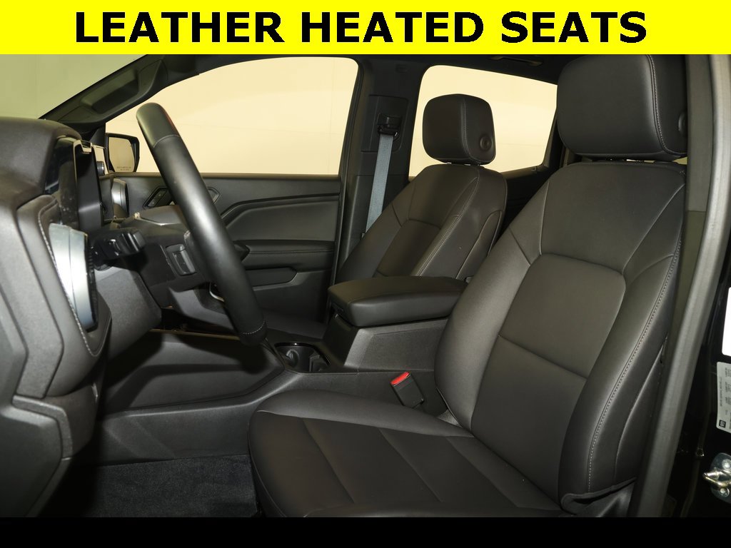 Used 2023 Chevrolet Colorado LT w/ LT Convenience Package III image 2