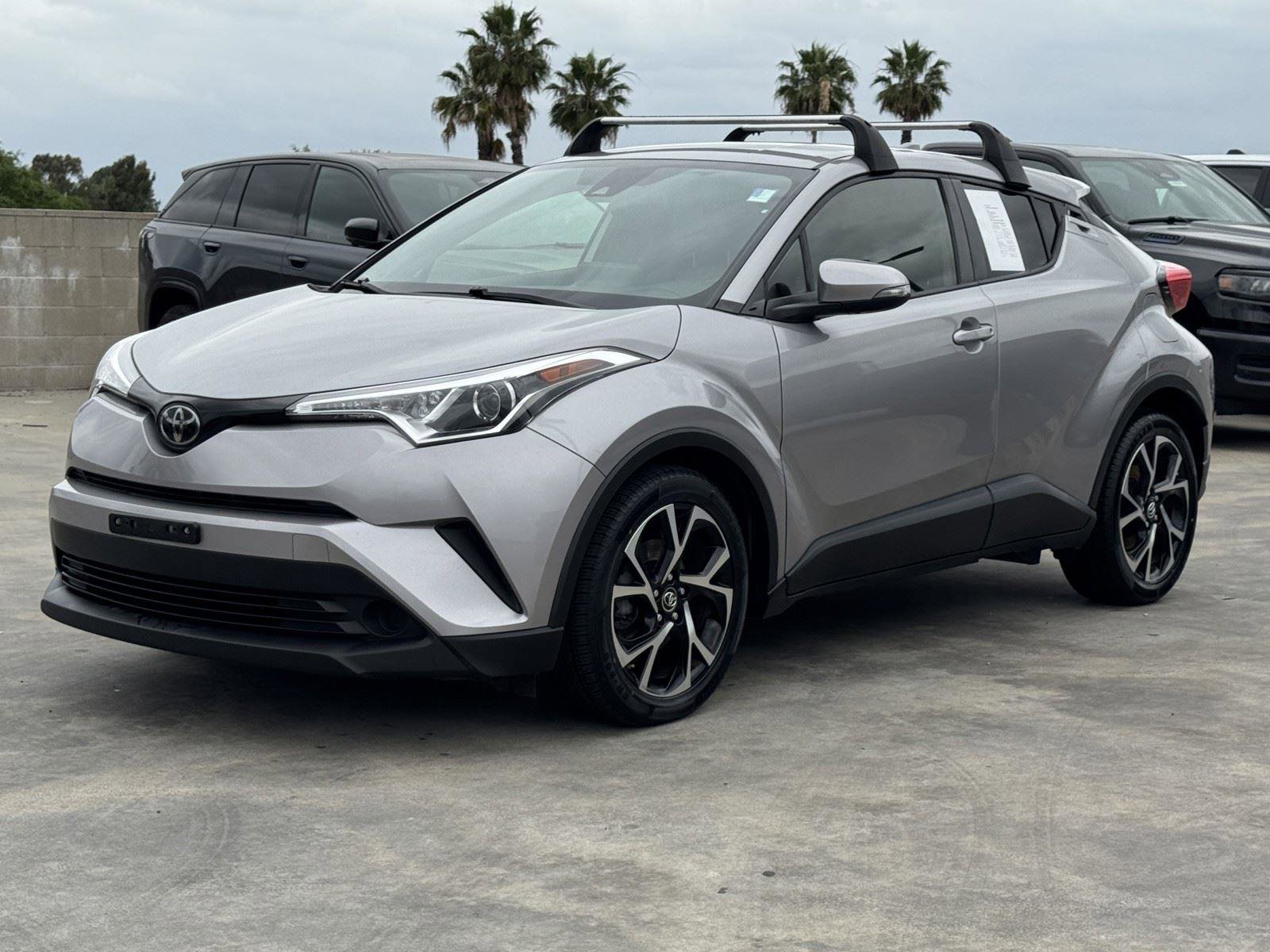 Used 2019 Toyota C-HR XLE image 3