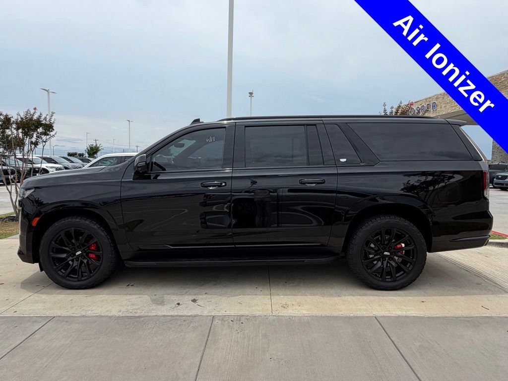 Used 2021 Cadillac Escalade ESV Sport AWD/4WD image 10