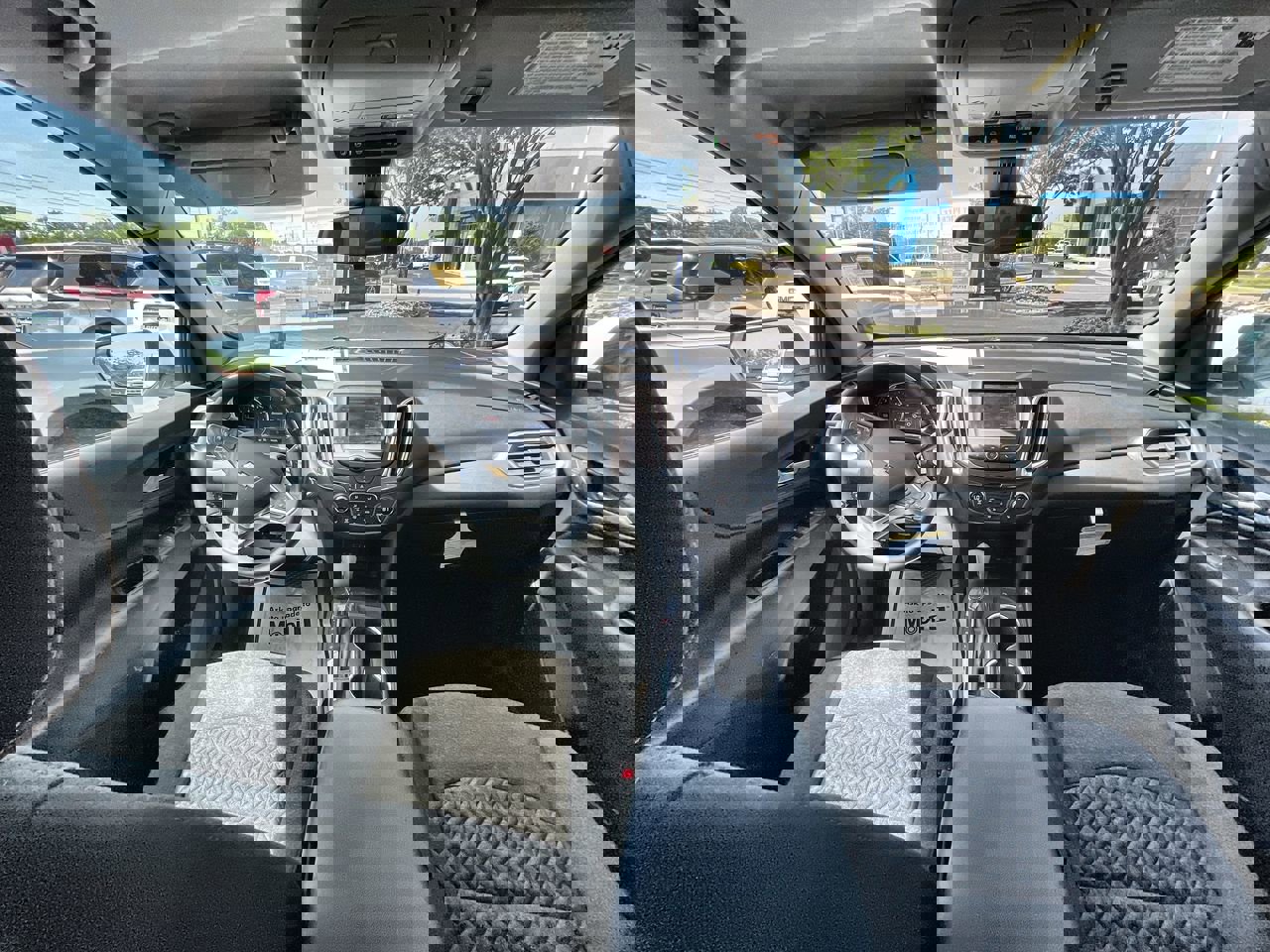 Used 2024 Chevrolet Equinox LT image 21