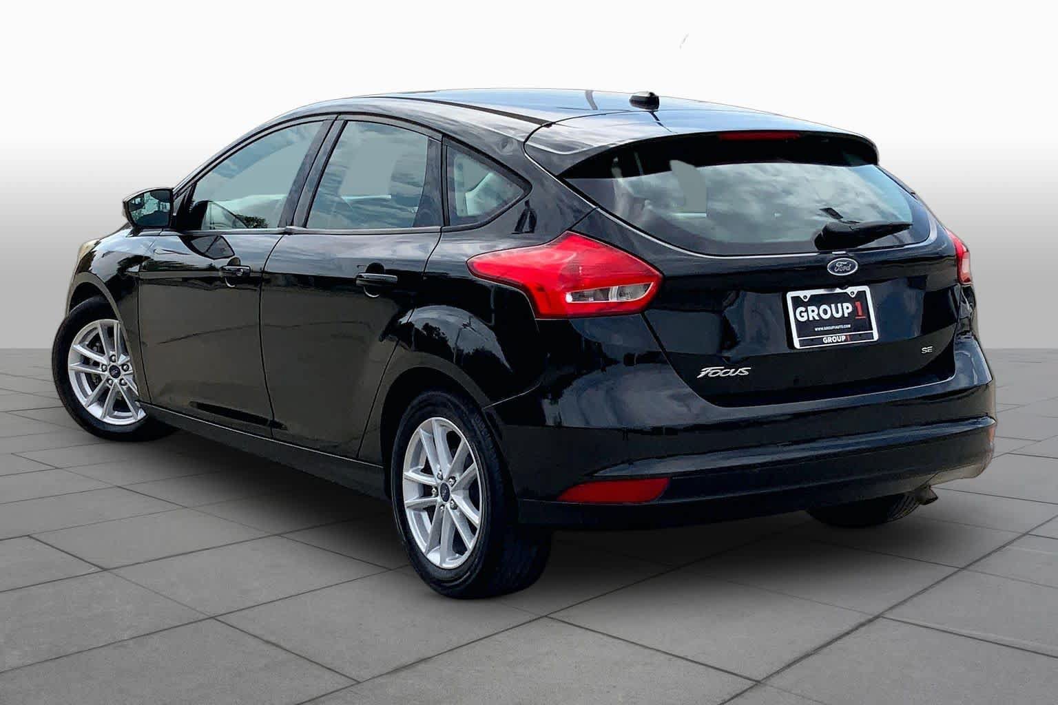 Used 2015 Ford Focus SE FWD image 12