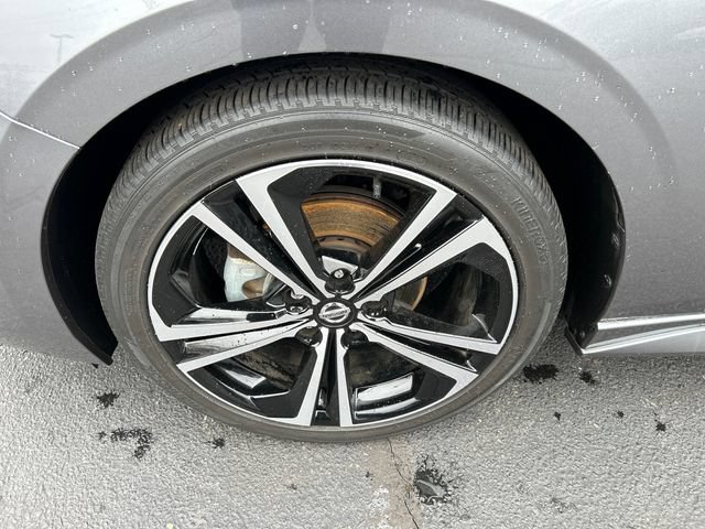 Certified 2023 Nissan Sentra SR w/ Trunk Package FWD image 8