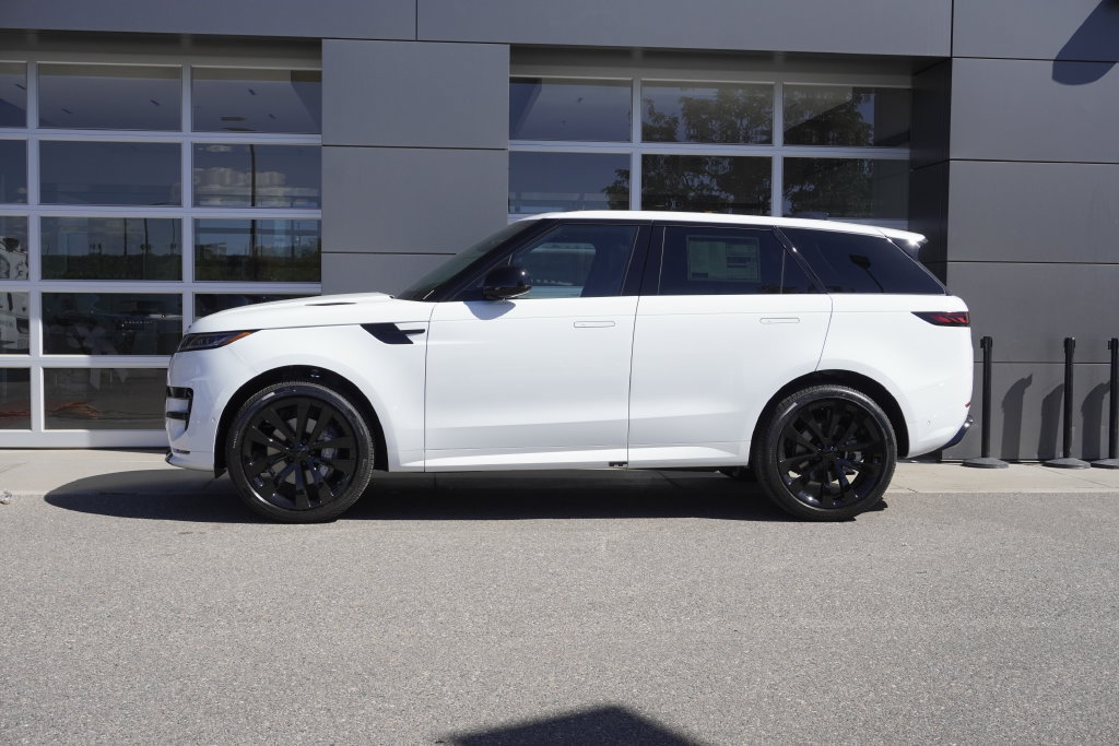 New 2026 Land Rover Range Rover Sport Dynamic SE AWD/4WD image 8