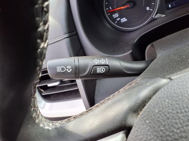 Used 2024 GMC Terrain SLT image 9