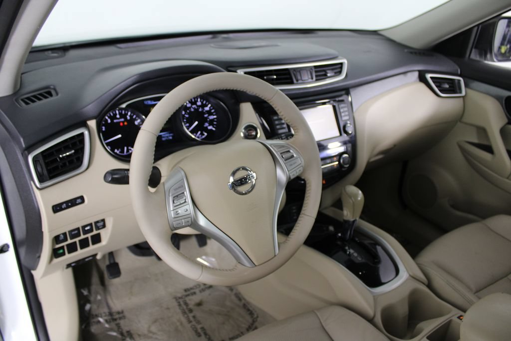 Used 2015 Nissan Rogue SL FWD image 17