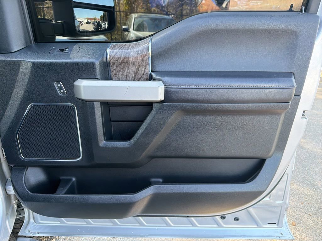 Used 2019 Ford F350 Lariat w/ Lariat Ultimate Package image 26