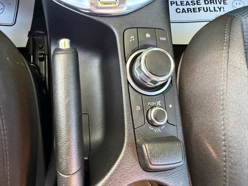 Used 2017 Toyota Yaris iA FWD image 34